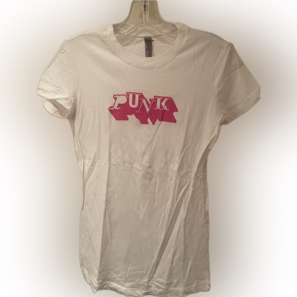 NWOT Metropolitan Museum of Art NYC White T-Shirt with Pink Graphic